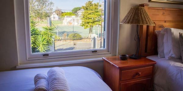 Westbury House Guest House เคปทาวน์ ภายนอก รูปภาพ