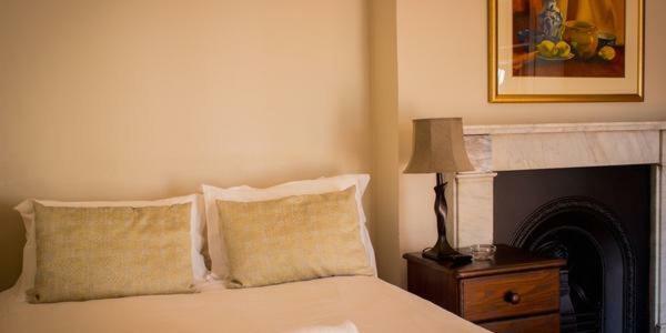Westbury House Guest House เคปทาวน์ ภายนอก รูปภาพ